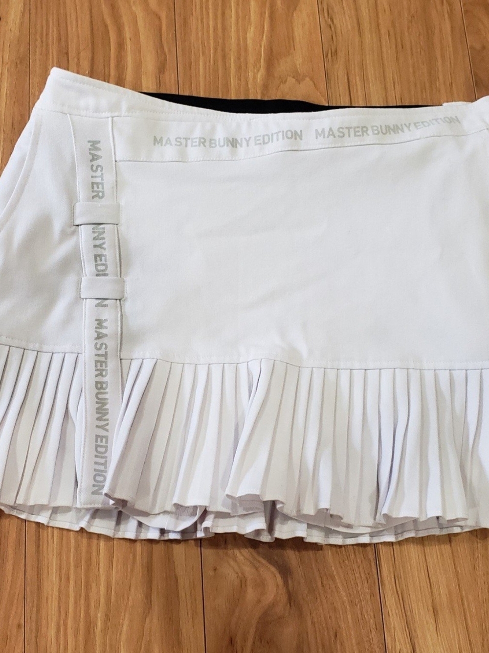 White Pleated Mini Skirt